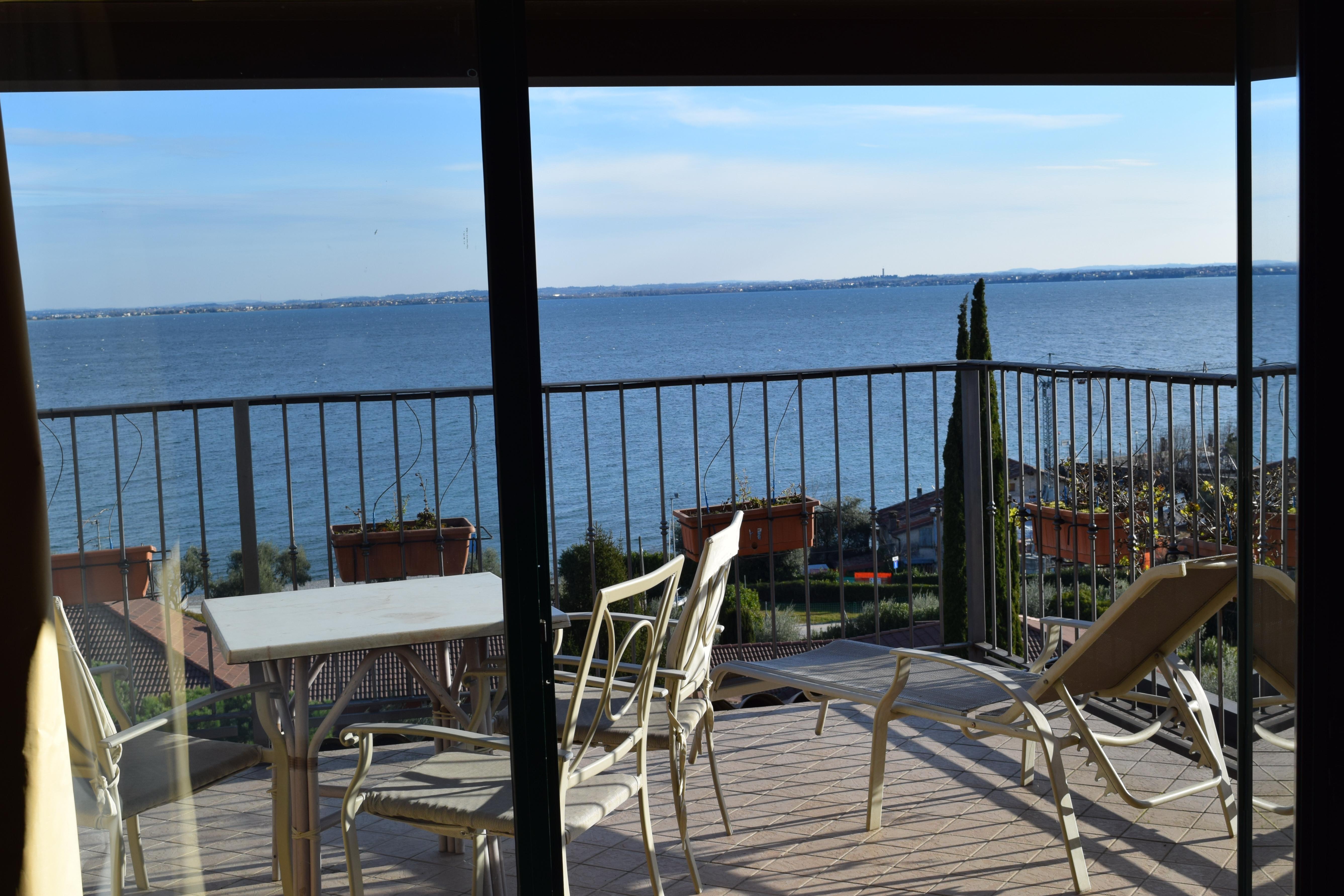 Ahg Riva Del Sole Hotel - Adults Only Moniga del Garda Bagian luar foto