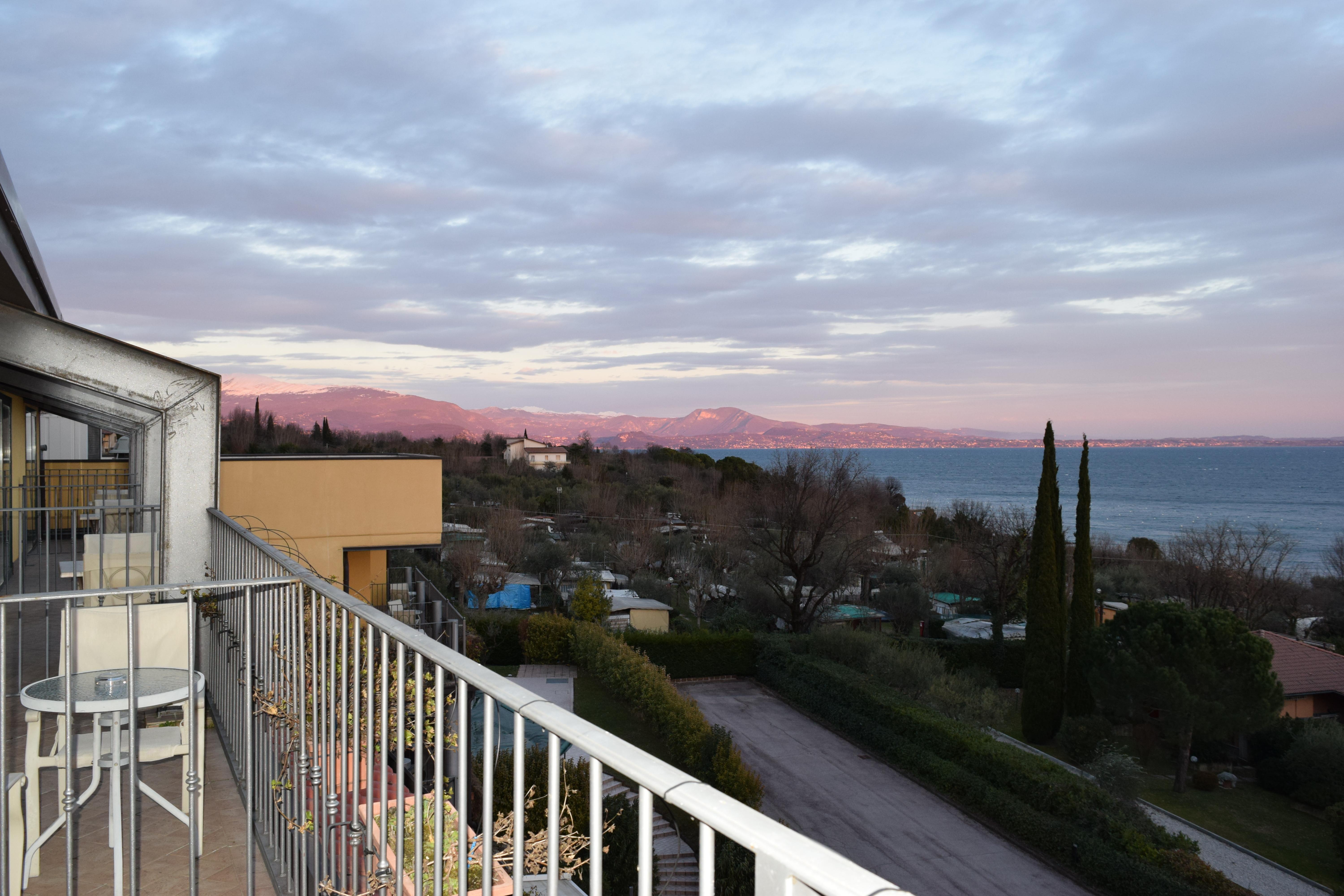 Ahg Riva Del Sole Hotel - Adults Only Moniga del Garda Bagian luar foto